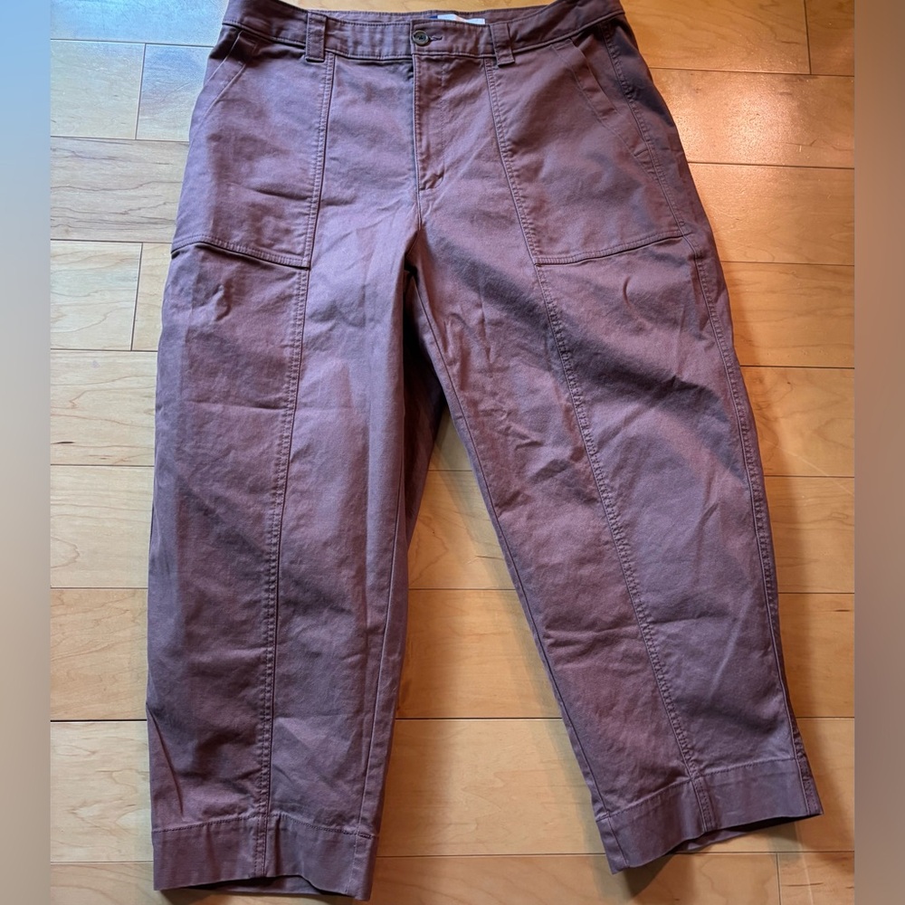 Old Navy high rise barrel pants  Size 16 NWT